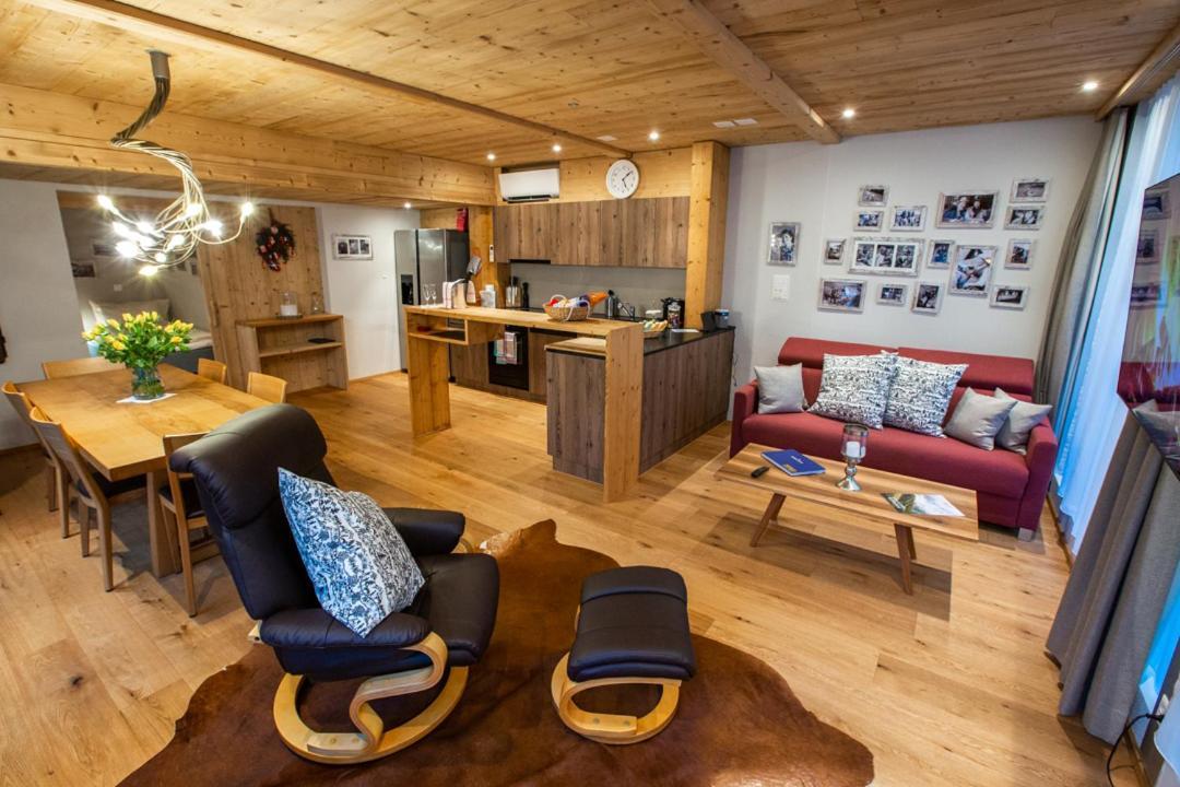 Apartments Chalet Wirz Travel Sarnen Bagian luar foto